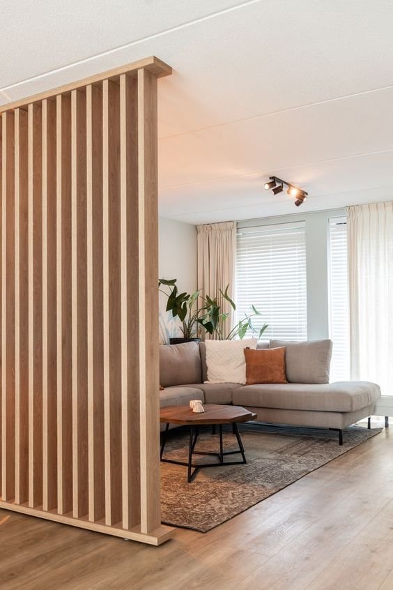 division con madera vertical