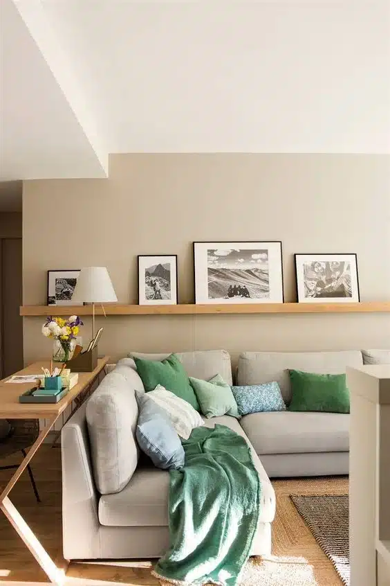 Pared de sofa con fotos