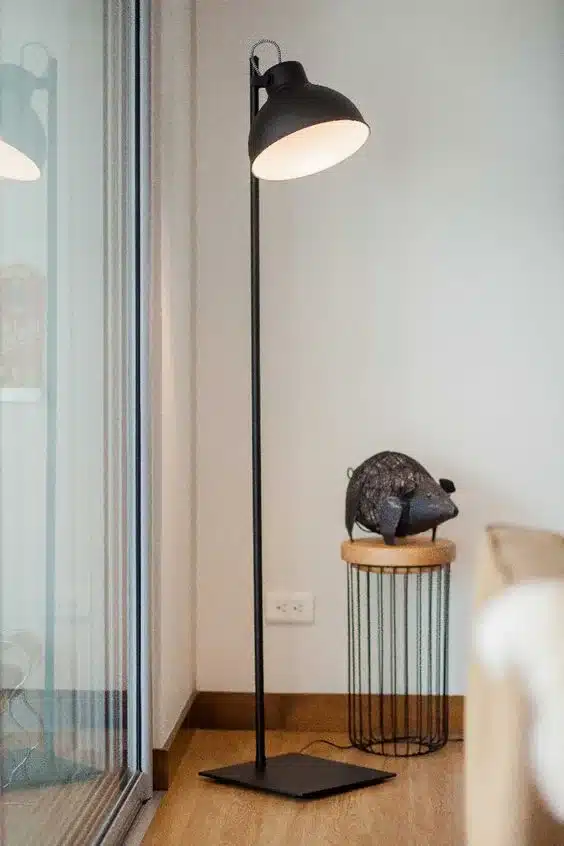 lampara rincon sala de estar pequeña y moderna