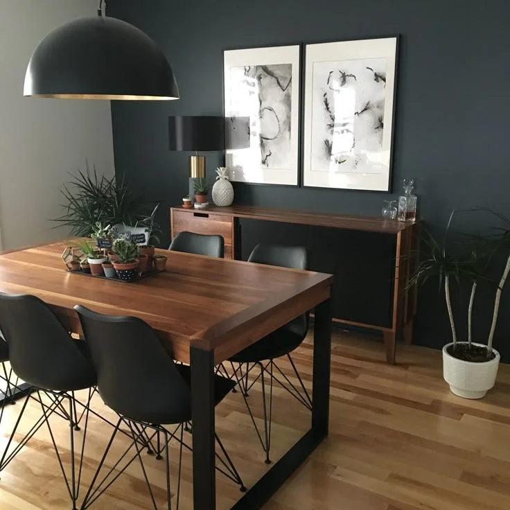 iluminacion moderna para comedor pequeño con lampara grande
