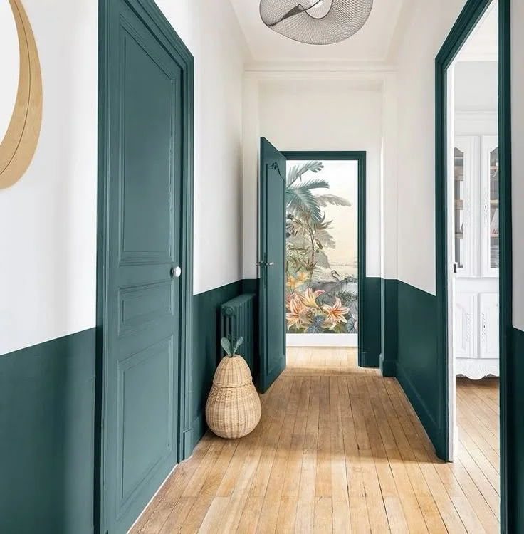 Casas con Puertas y ventanas verde azulado